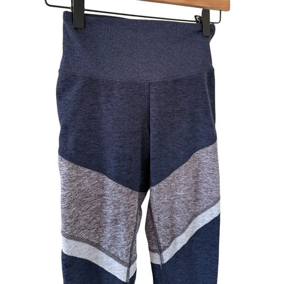 Alo Yoga  7/8 High-Waist Alosoft Sheila Legging - Picture 6 of 6